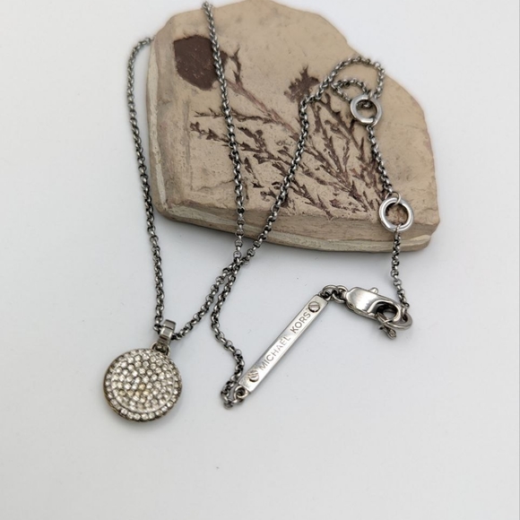 Michael Kors Brilliance Statement Necklace Silver Tone - Picture 8 of 15